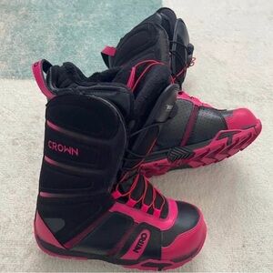 Women’s Nitro Crown TLS snowboard boots size 6.5